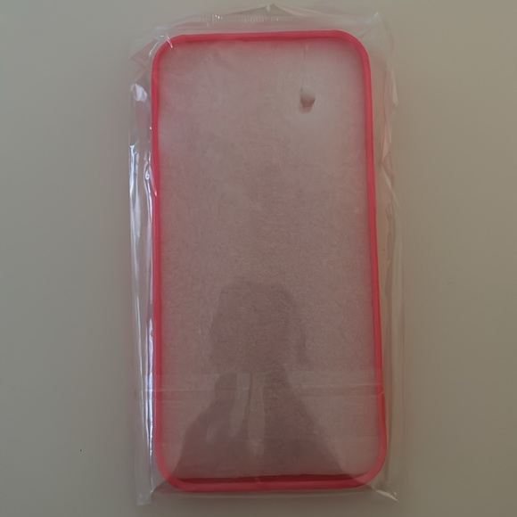 Hot pink Heart phone case IPhone 15 - Picture 2 of 2